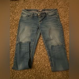 Light wash RErock jeggings.